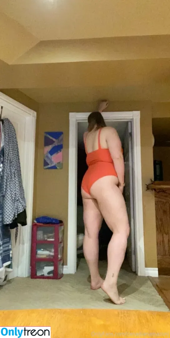 amazonjacq nude photo #0096 (canadianamazonj)