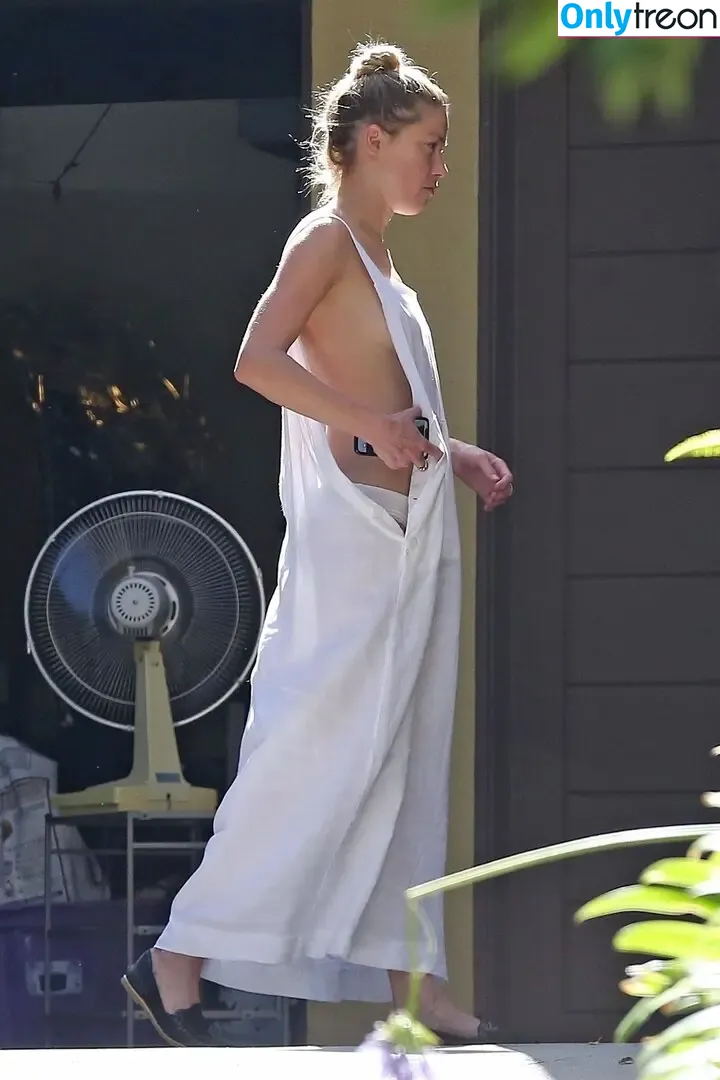 Amber Heard nude photo #1030 (Amberheard / Simp Chat / realamberheard)