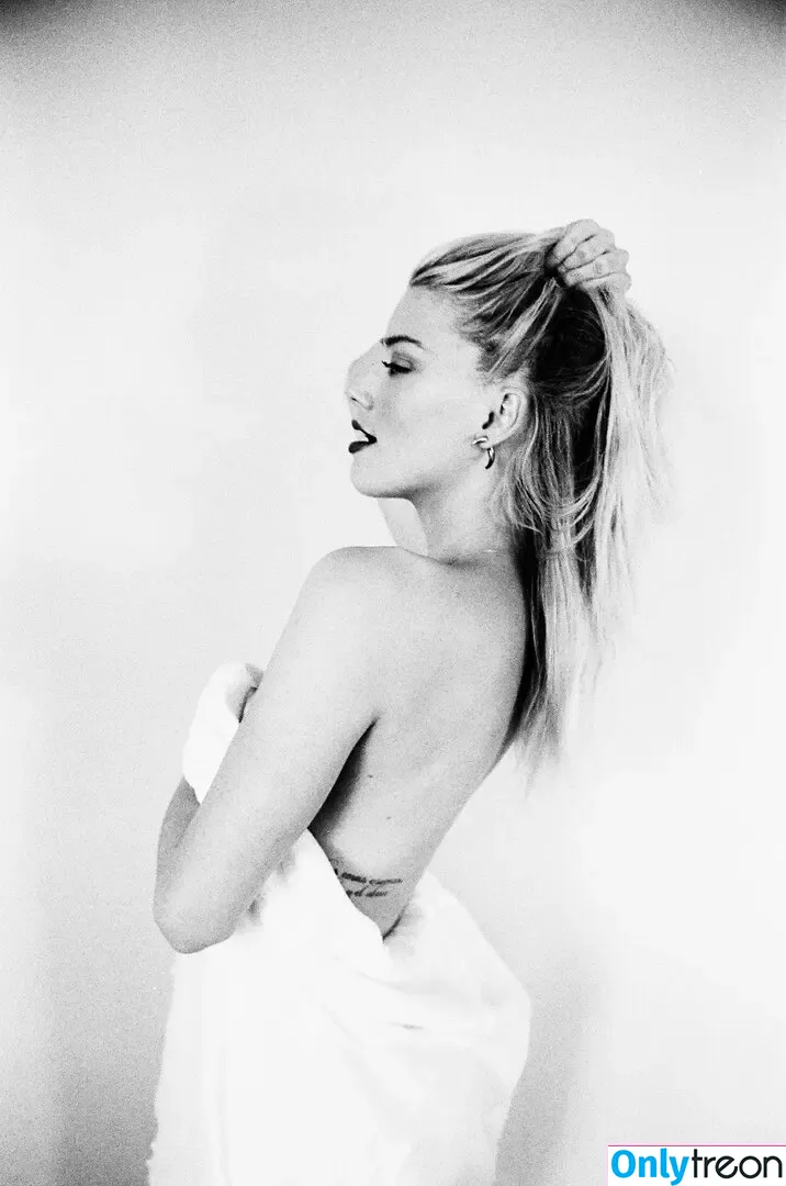 Amber Heard голая photo #1082 (Amberheard / Simp Chat / realamberheard)