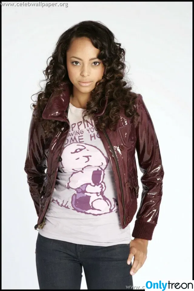 Amber Stevens West nude photo #0034 (amberonistevenswest / amberstevens)