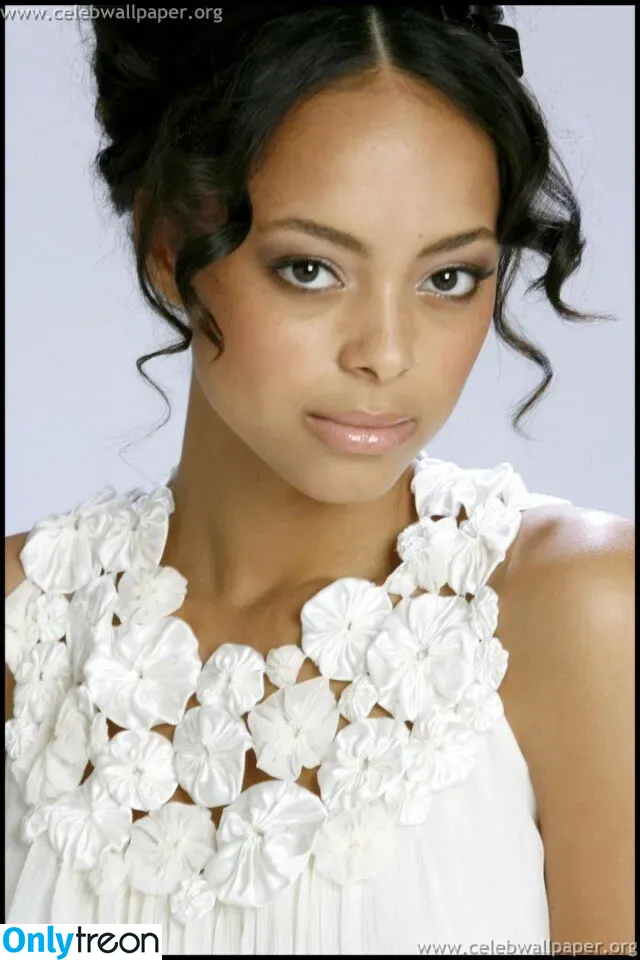 Amber Stevens West nude photo #0046 (amberonistevenswest / amberstevens)