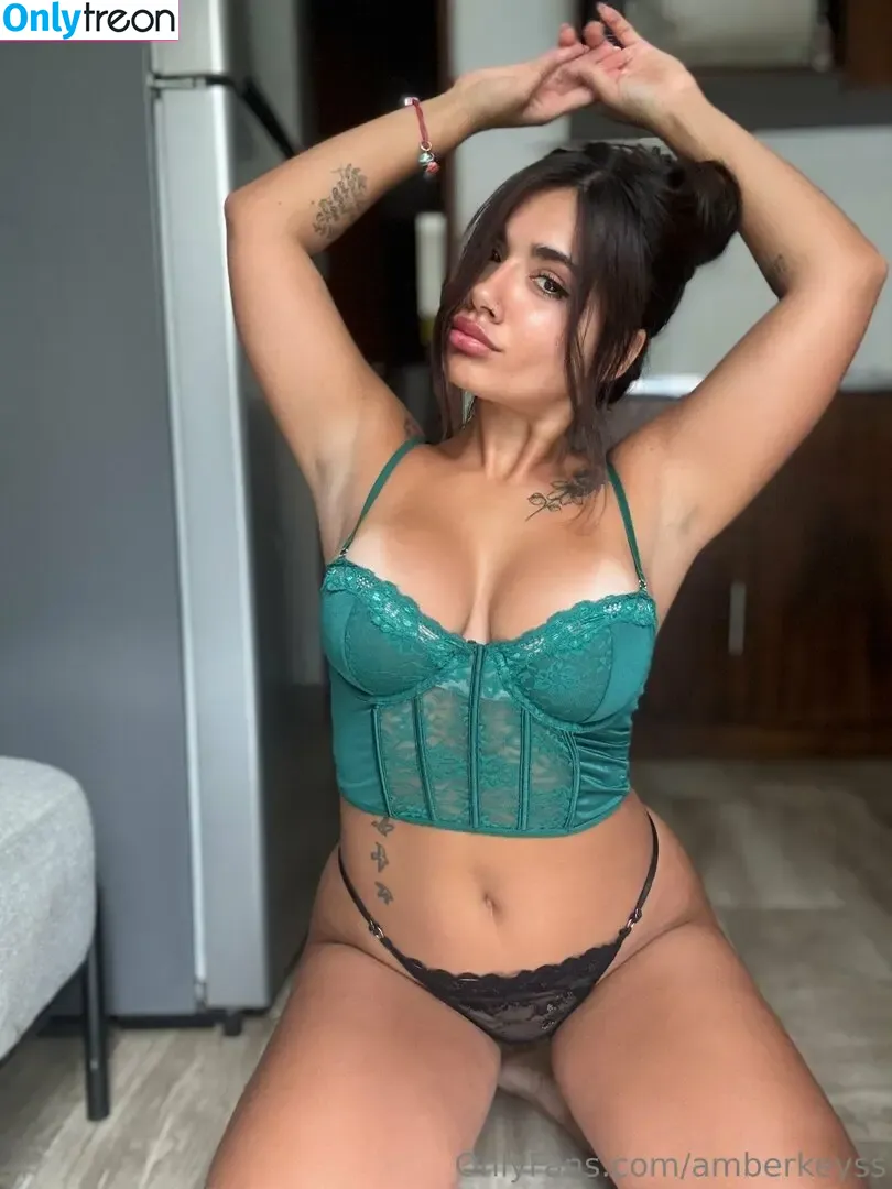 amberkeyss nude photo #0054 (amberkeyssss)