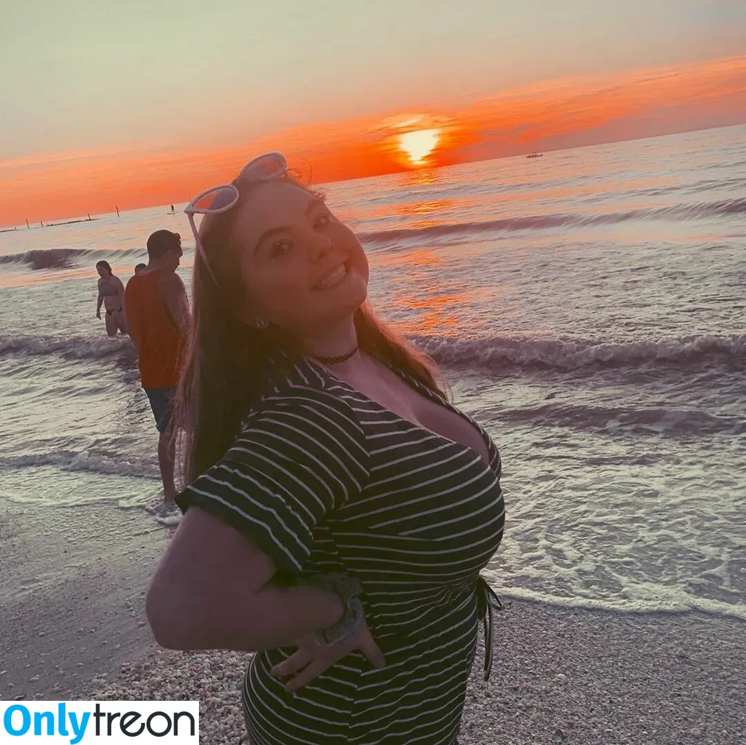 Amberly голая photo #0117 (amberly.32 / amberly_32 / amberlyray)