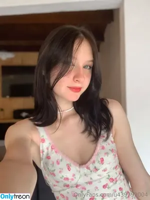 amberpetite / ambernpetty / petitegoth nude photo #0013
