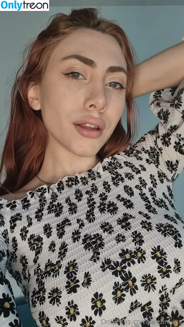 ambrejinx nude photo #0007 (ambrejinx)