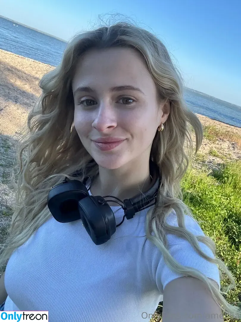 amel.lia голая photo #0026 (lyameylya)