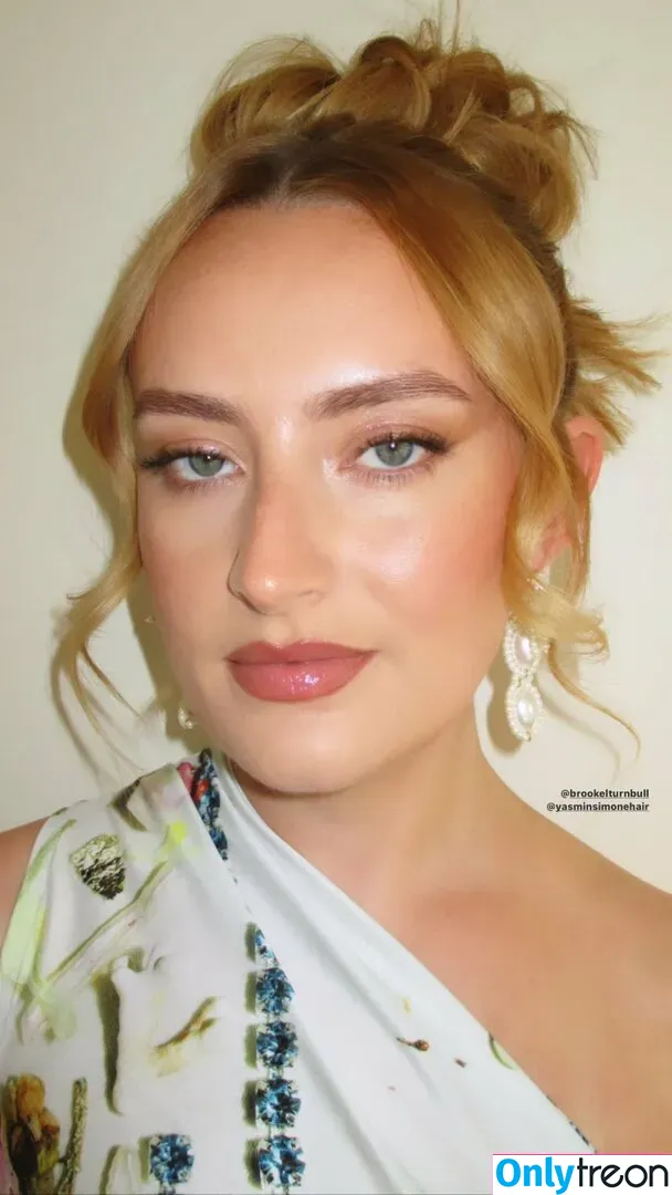 Amelia Dimoldenberg nude photo #0057 (ameliadimz / emilynudess)