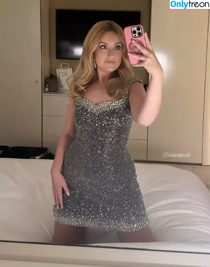 Amelia Dimoldenberg nude photo #0292 (ameliadimz / emilynudess)