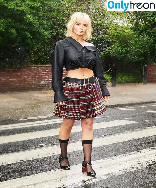 Amelia Eve Gibson голая photo #0125 (Millie Gibson / milliegibbo)