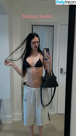 Amelia Gray Hamlin / ameliagray nude photo #0149