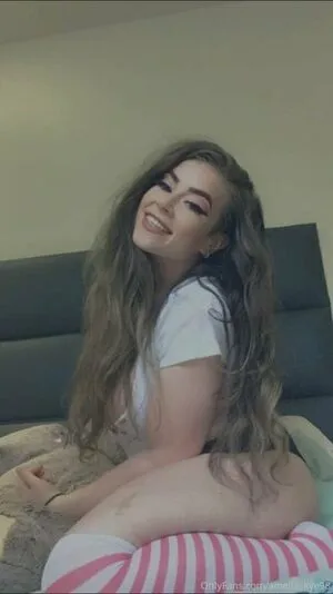 ameliaskye98 / ameliaskye98_ nude photo #0001