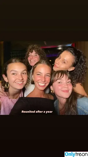 Amelie Manzoli / Am.e.lie nude photo #0823