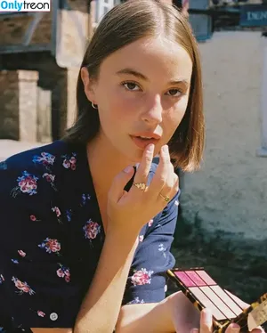 Amelie Manzoli / Am.e.lie nude photo #0834