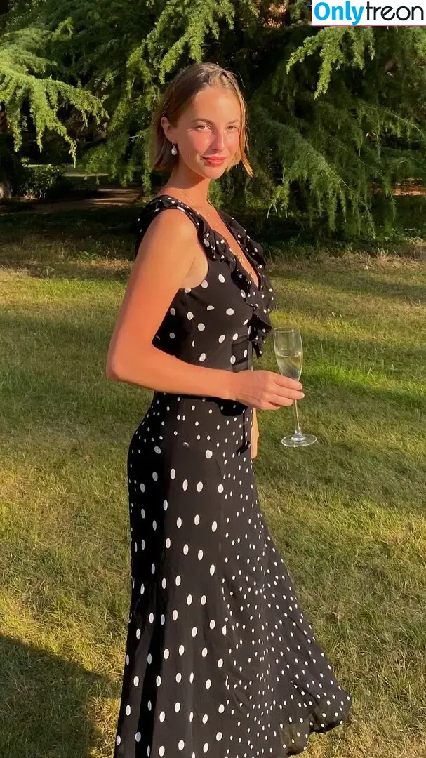 Amelie Manzoli nude photo #0864 (Am.e.lie)