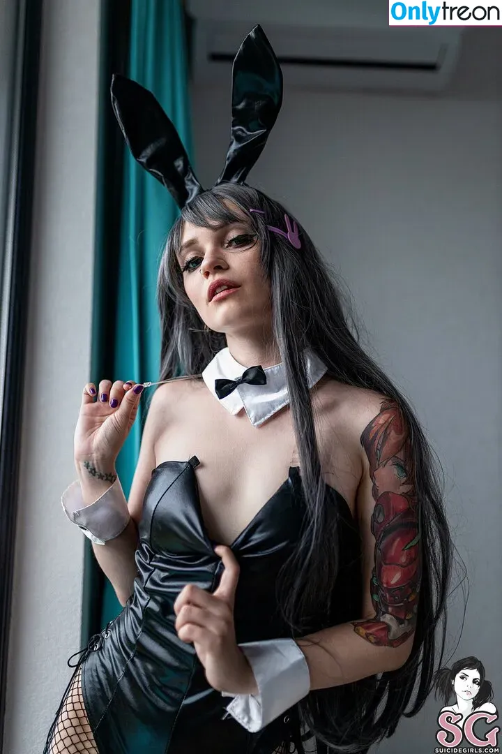 Amelieweed nude photo #0346 (amelieweeed)