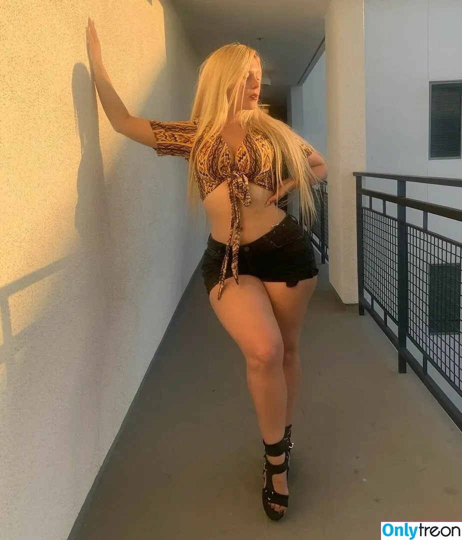 amethystfaymusic nude photo #0078 (amethystfrankln / u186240898)