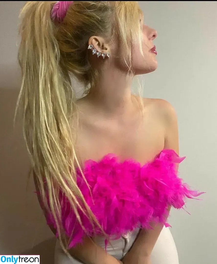 amethystfaymusic nude photo #0104 (amethystfrankln / u186240898)