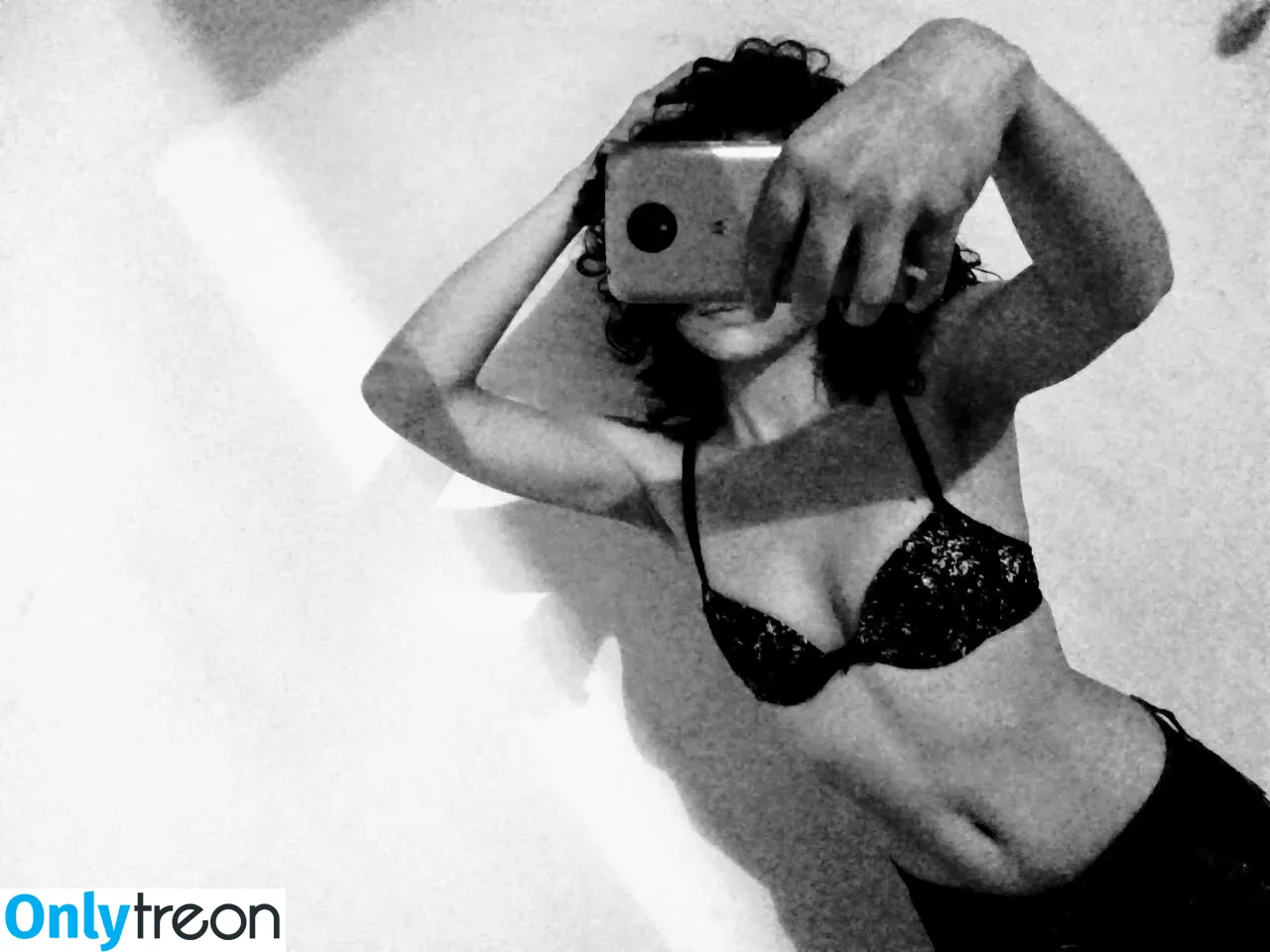 Amiga Marmitinha nude photo #0191 (marmitinhasdalu)