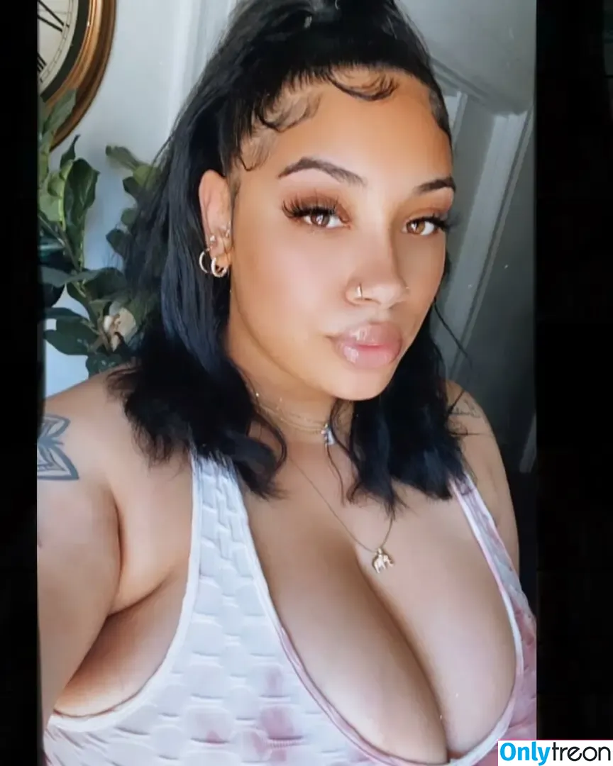 Amina Jamelle nude photo #0040 (islandcuz / jamellemabelle)