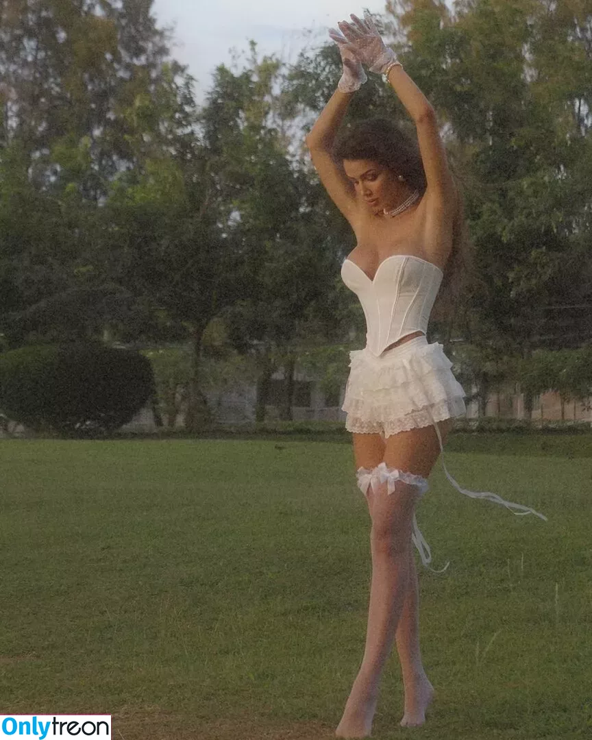Aminova Inna nude photo #0070 (aminova.inna.555 / missinna)