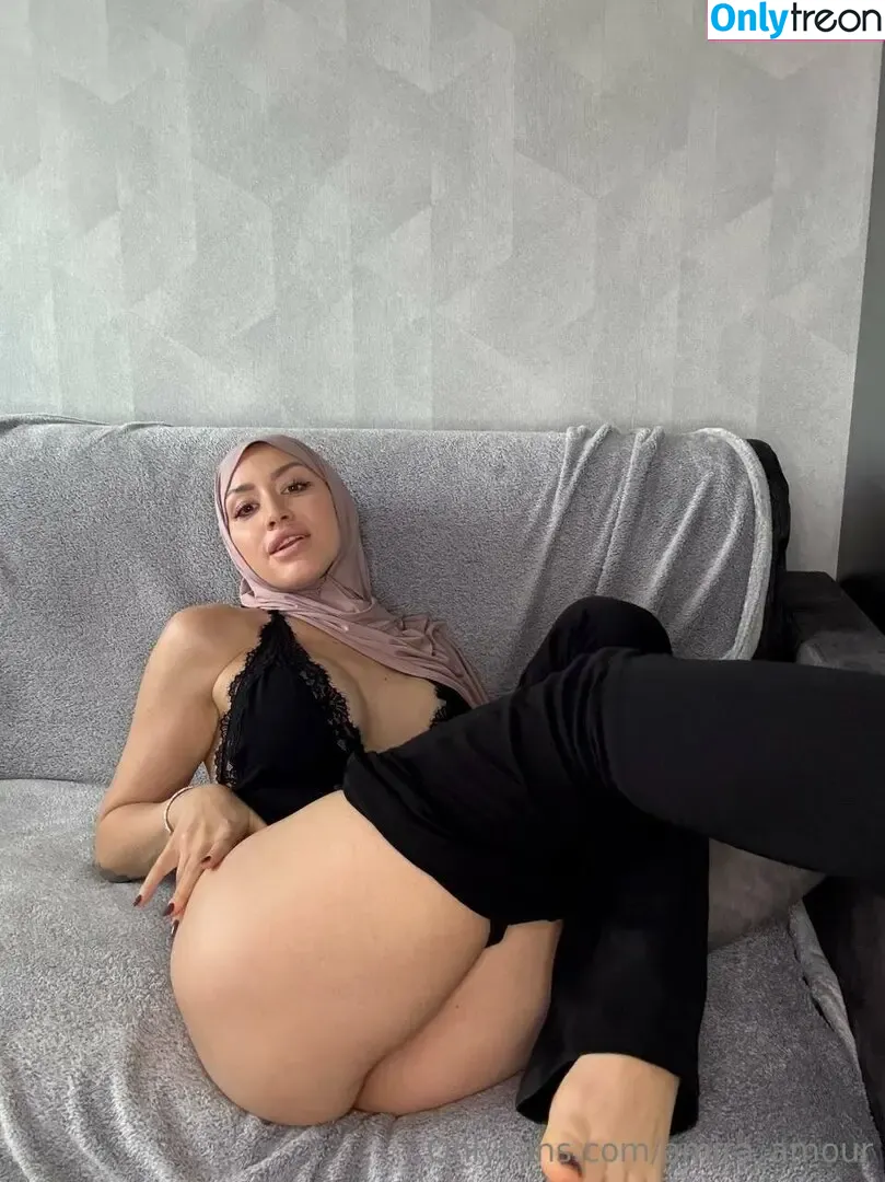 Amira_amour nude photo #0079 (_.amiraamour)