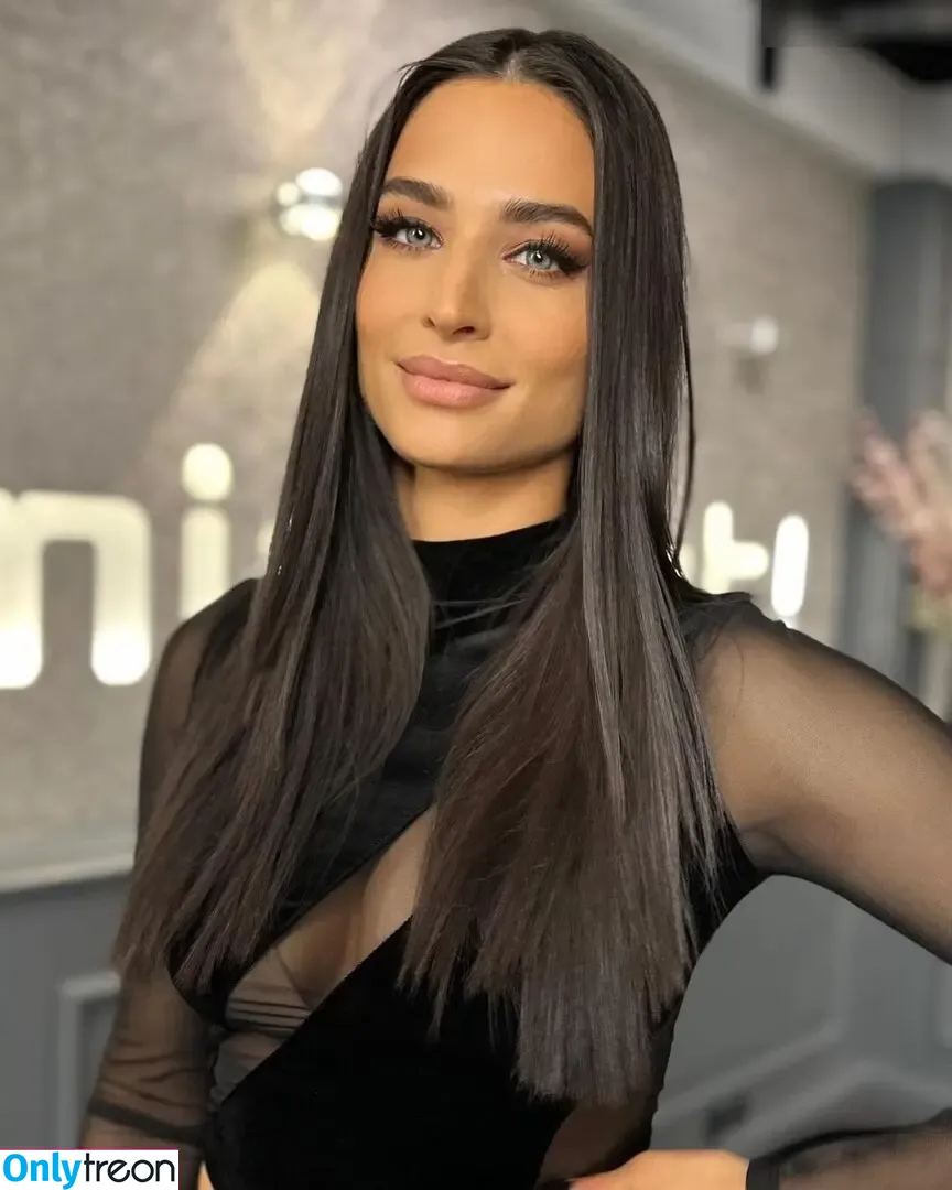Amira Pocher голая photo #0248 (amirapocher)