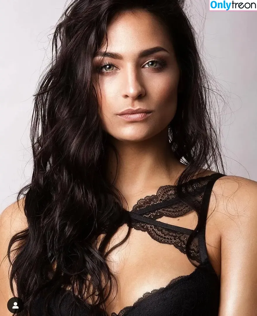 Amira Pocher голая photo #0249 (amirapocher)