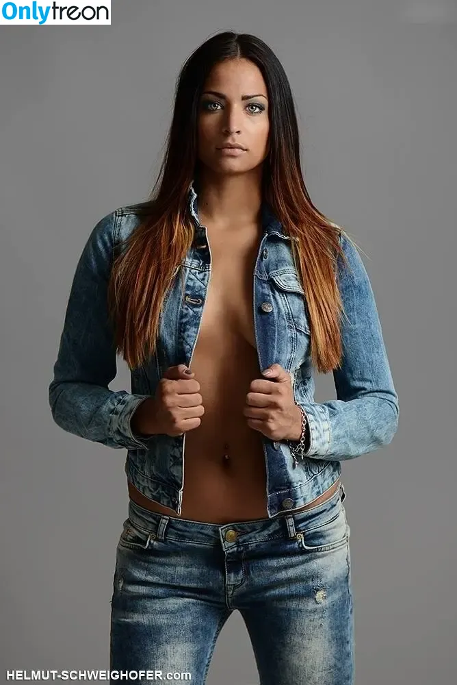 Amira Pocher голая photo #0250 (amirapocher)