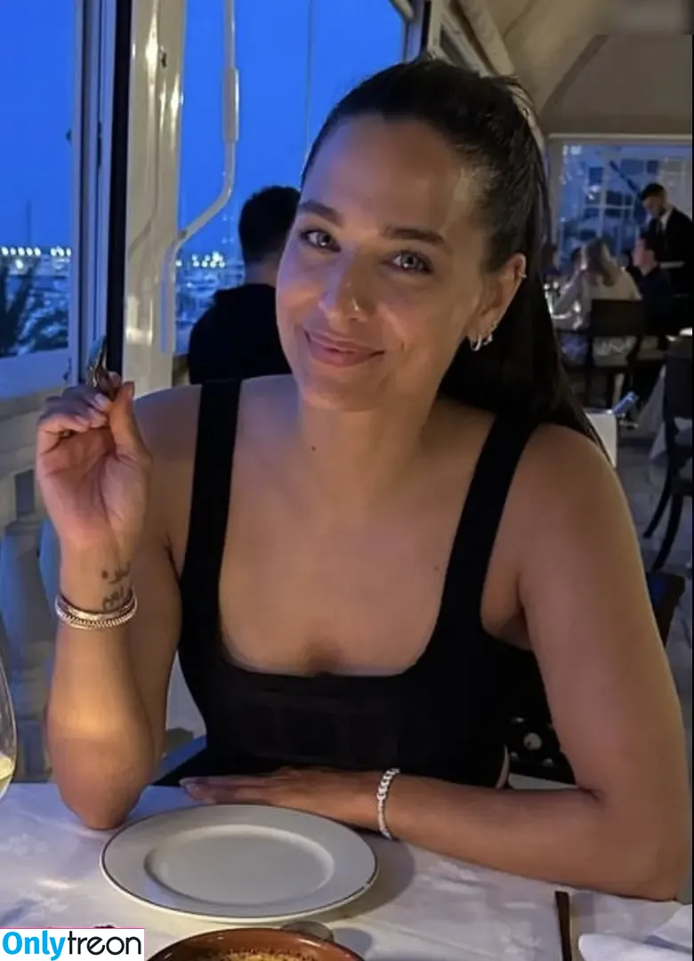 Amira Pocher голая photo #0347 (amirapocher)