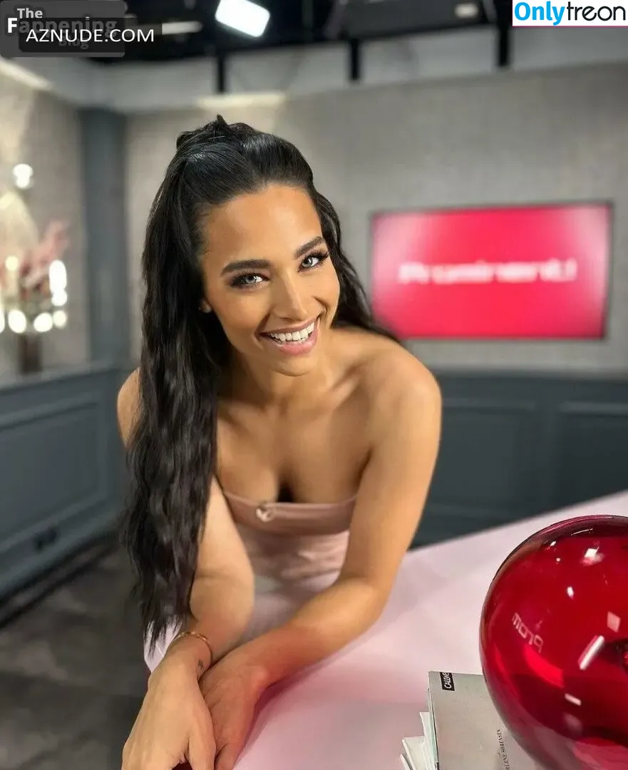 Amira Pocher голая photo #0410 (amirapocher)