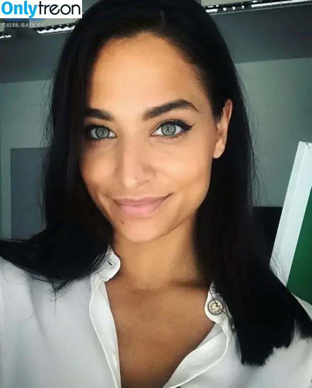 Amira Pocher голая photo #0415 (amirapocher)