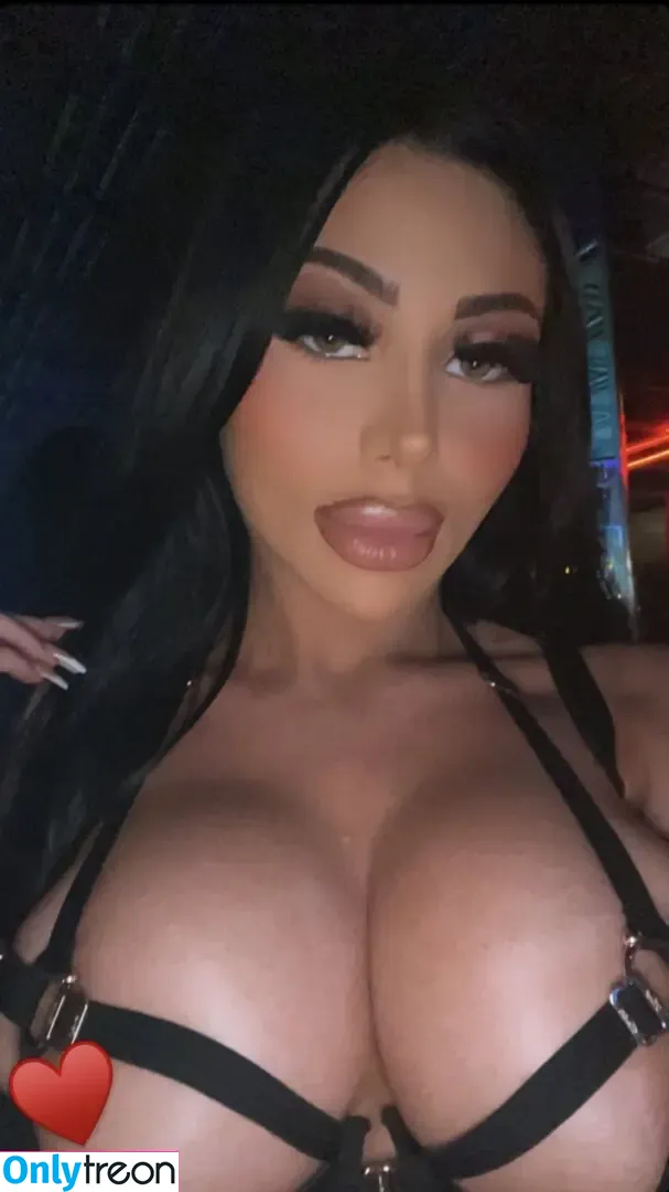 Amiradoll nude photo #0004 (Amiramya_xo / amiramyaxo)