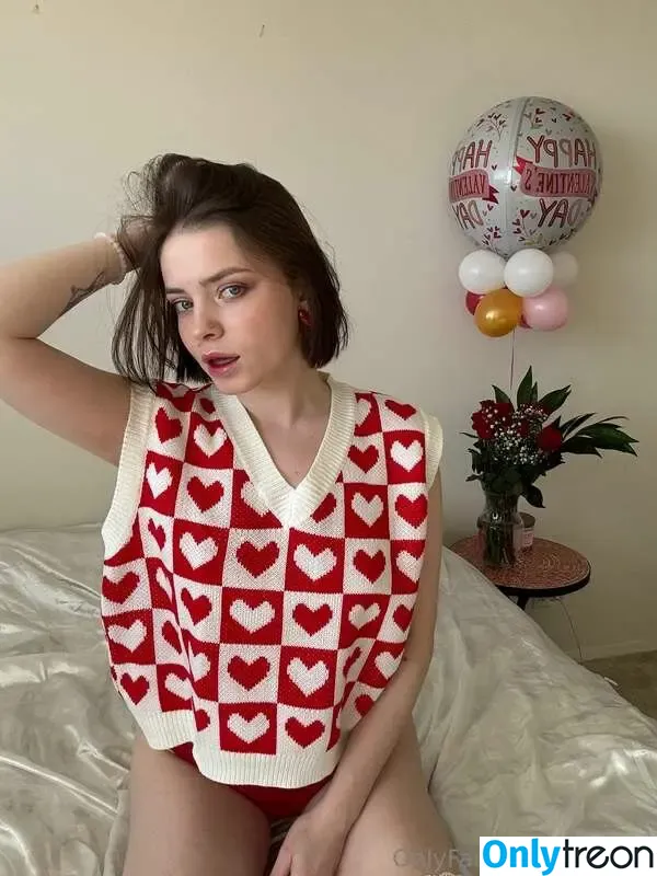 amjulia голая photo #0046 (a.m.julia_)