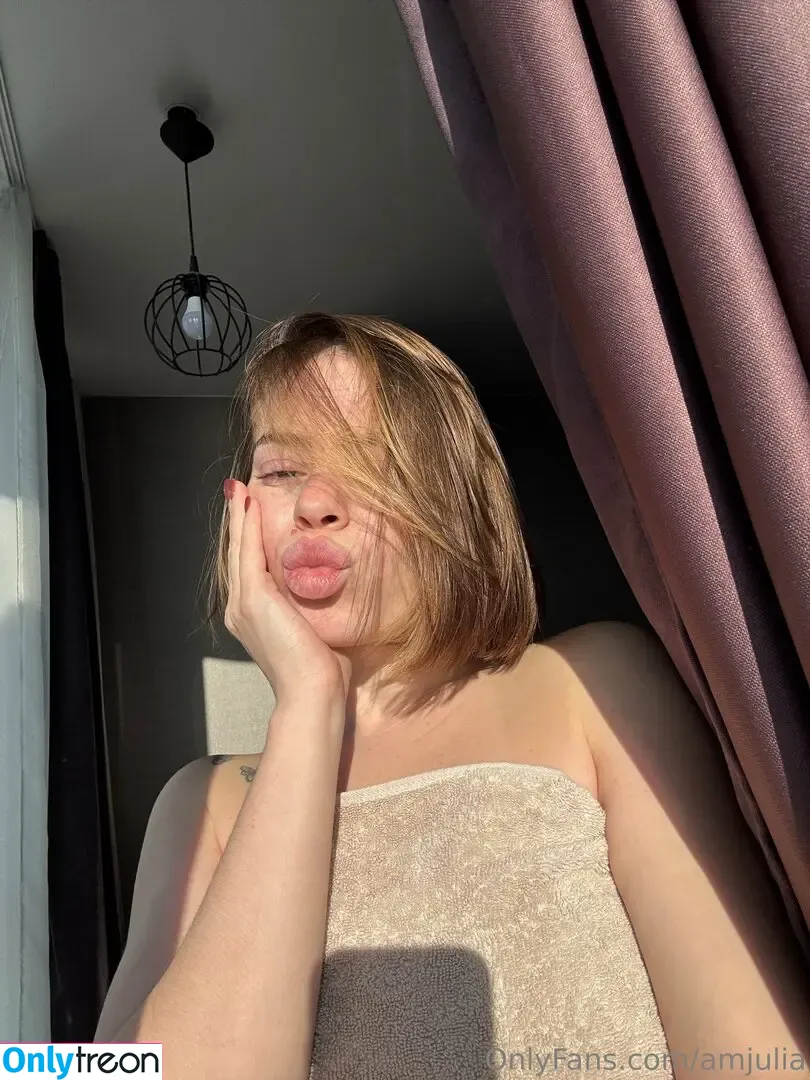 amjulia nude photo #0111 (a.m.julia_)