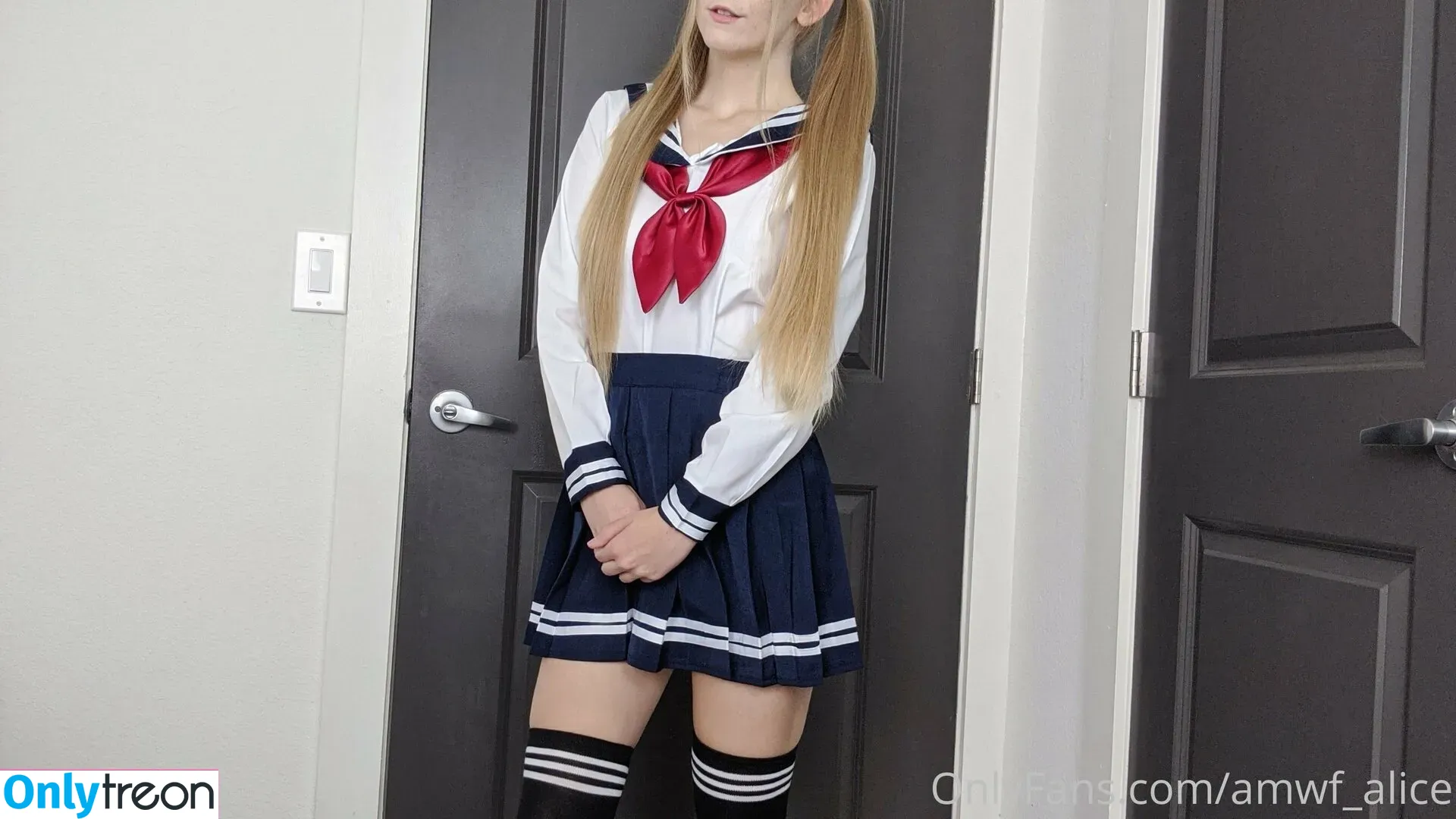 amwf_alice nude photo #0290 (Alice Ruby)