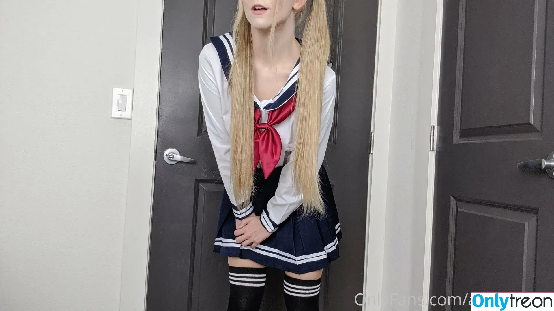 amwf_alice nude photo #0295 (Alice Ruby)