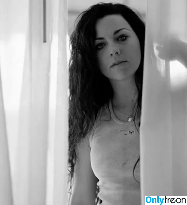 Amy Lee голая photo #0112 (AmyLee_plays / Slemgem / amy_lee / amyleeplays)