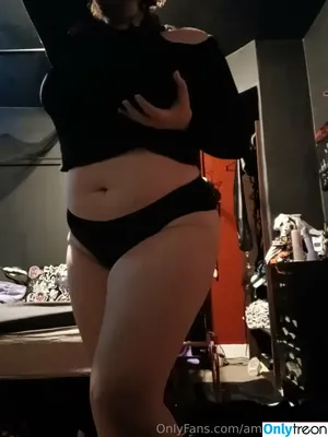 amy.lovotomy / hallo_met_amy nude photo #0211