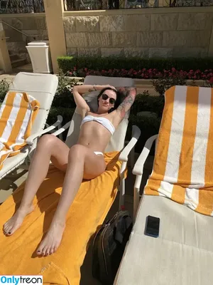 Amy Macdonald / amy__macdonald nude photo #0009