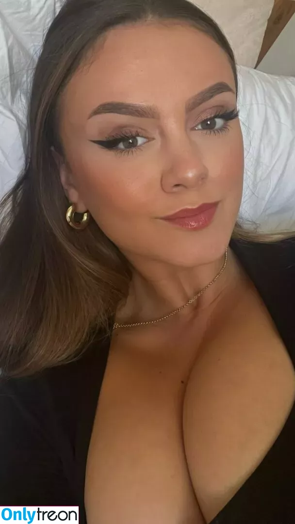 Amy Quesada-Getgood голая photo #0032 (Amy_qg)