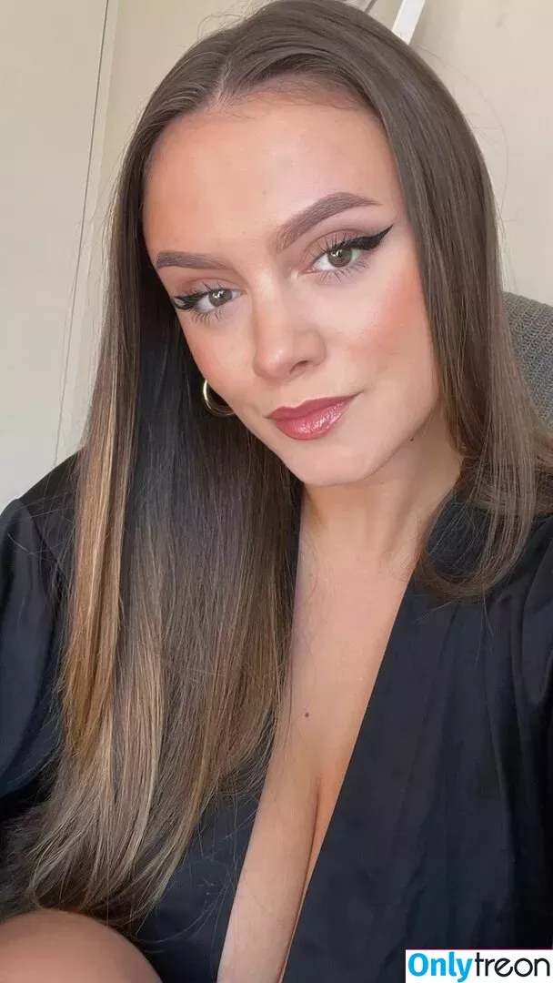 Amy Quesada-Getgood голая photo #0033 (Amy_qg)