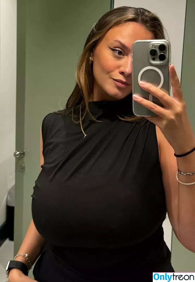 Amy Quesada-Getgood nude photo #0111 (Amy_qg)