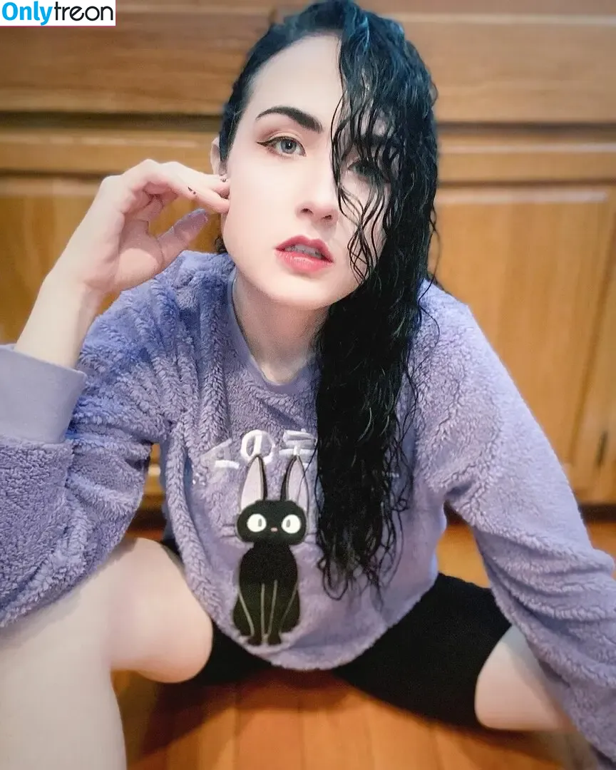 Amy Roberts голая photo #0010 (Amariebythesea)