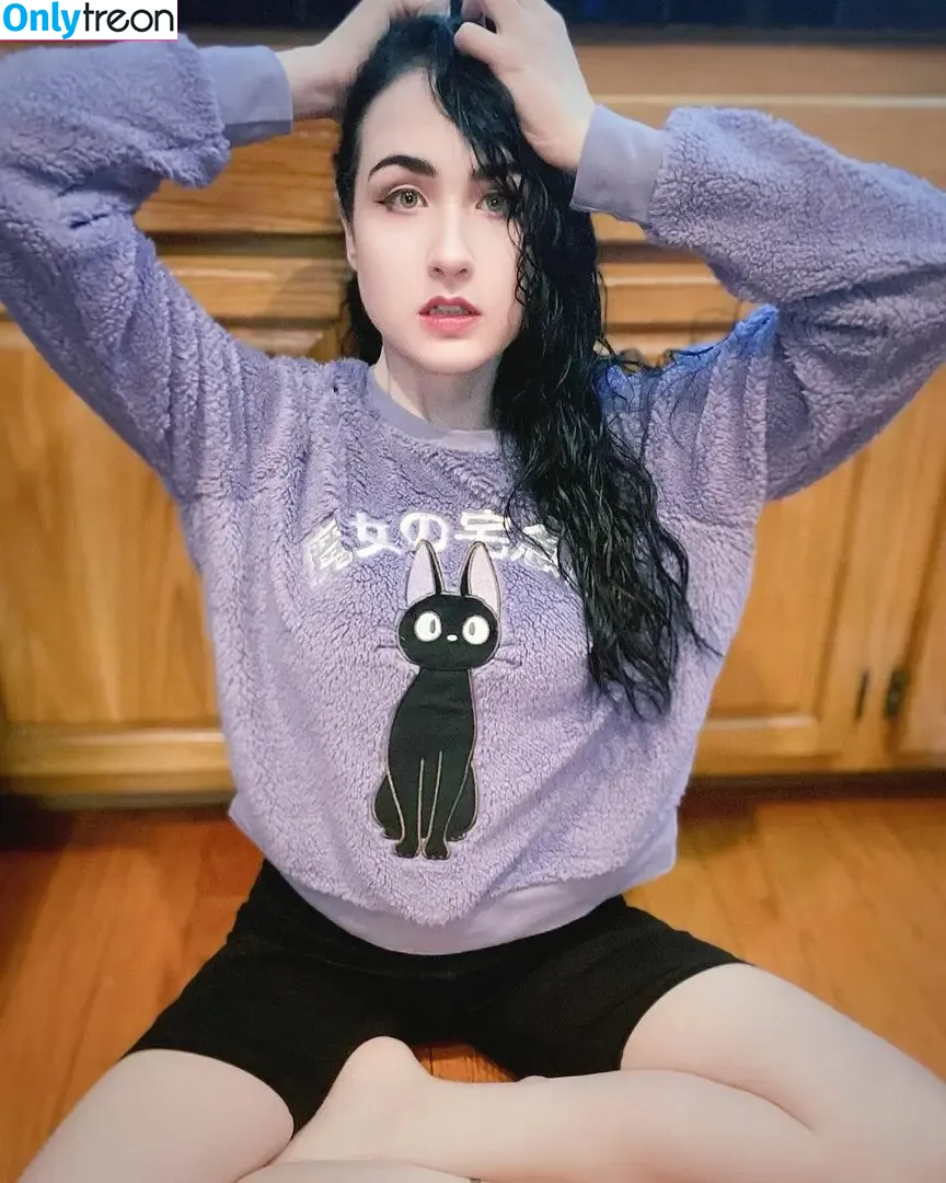 Amy Roberts голая photo #0011 (Amariebythesea)