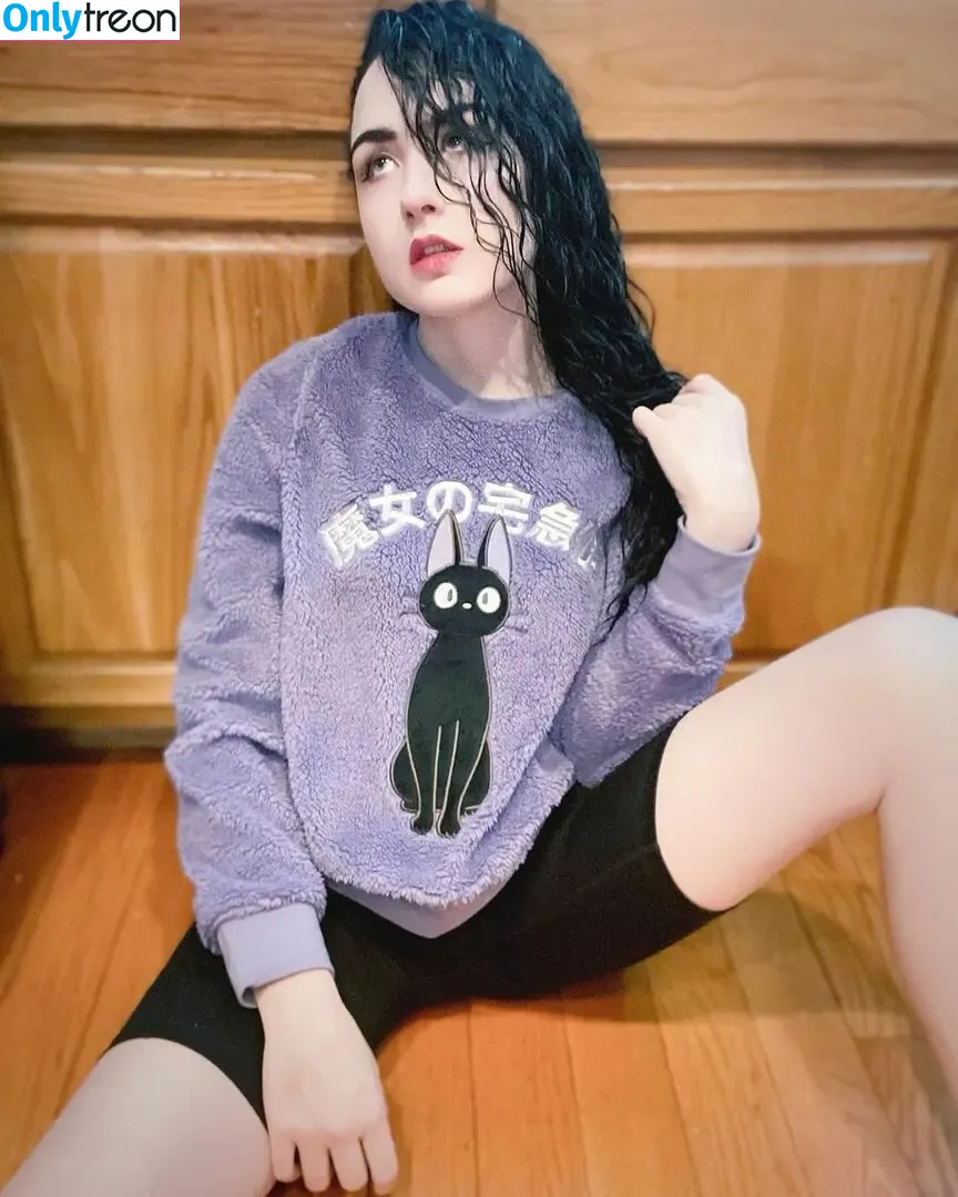 Amy Roberts голая photo #0017 (Amariebythesea)