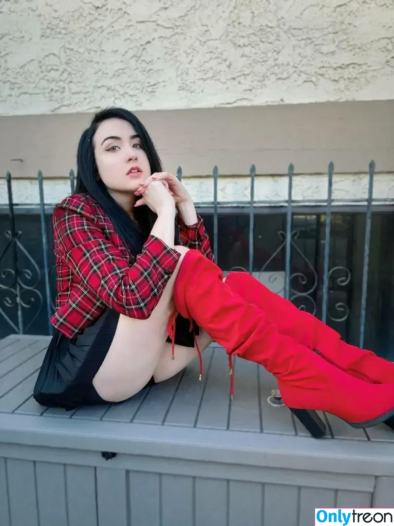 Amy Roberts голая photo #0048 (Amariebythesea)