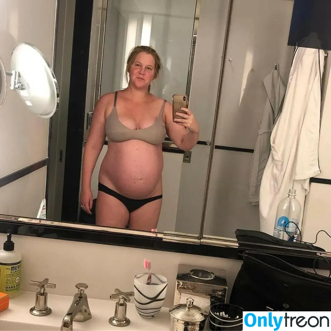 Amy Schumer голая photo #0014 (amyschumer)