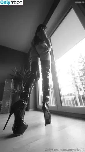 Amy Starr / ASMR_Amy / that.melongirl nude photo #0871
