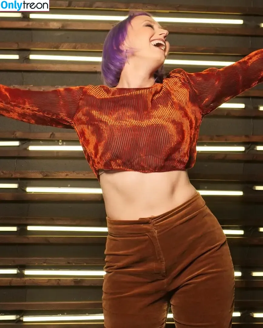 Amy Vorpahl nude photo #0032 (amyvorpahl / vorpahlsword)