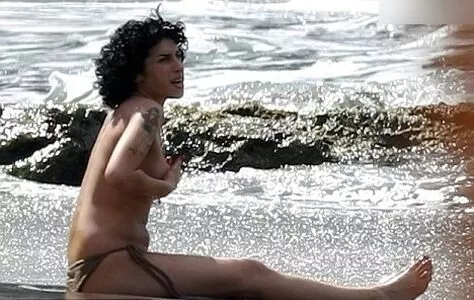 Amy Winehouse / 483399061 / amywinehouse nude photo #0072